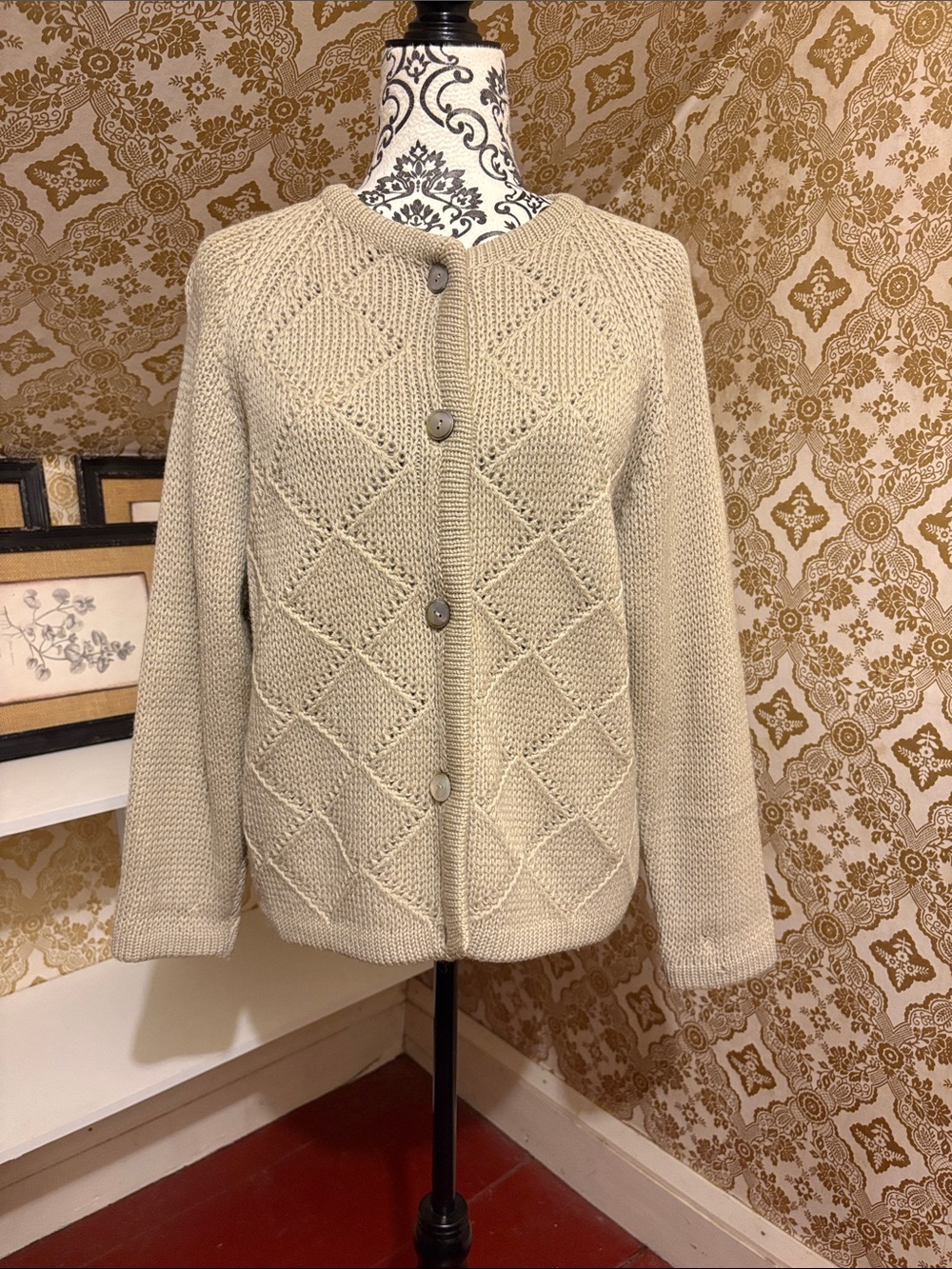 Vintage Eaton’s Canada Made in Italy 100% Pure Wool Oatmeal Knit Cardigan Sweate